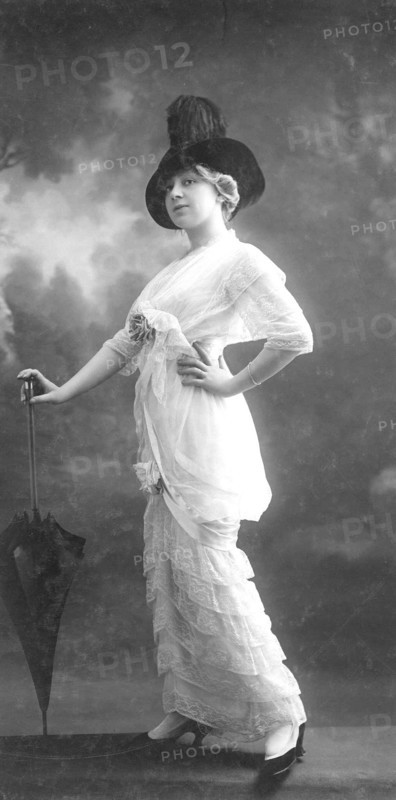 Photographie de mode du début du 20e siècle (1900-1914).  Collection Talbot. MODE