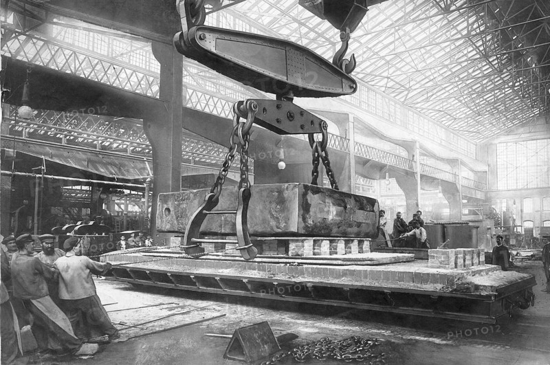 Industrie, les fabricants d'armes. Les fabricants de canons en Allemagne en 1902. Les usines Krupp à Essen dans le bassin de la Ruhr.
