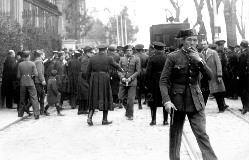 Clashes in the streets of Madrid, 1936