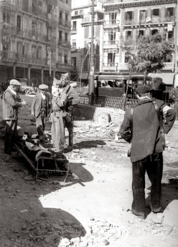 In the streets of Toledo, 1936