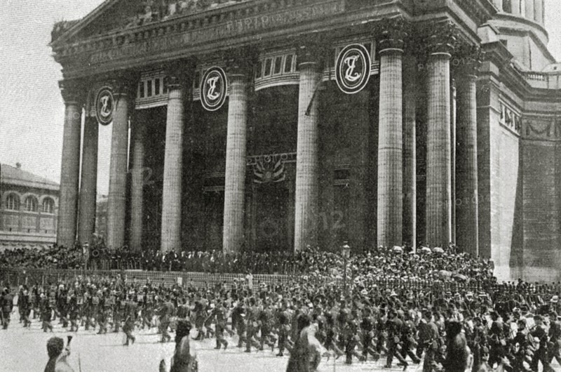 La translation des cendres de M Emile Zola au Panthéon le jeudi 4 juin 1908.
