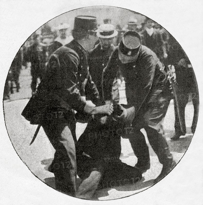 La translation des cendres de M Emile Zola au Panthéon le jeudi 4 juin 1908.