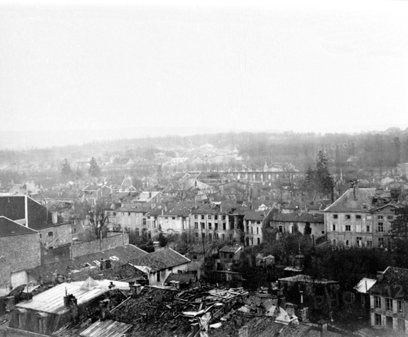 Aerial view over the city of Verdun, November 1916