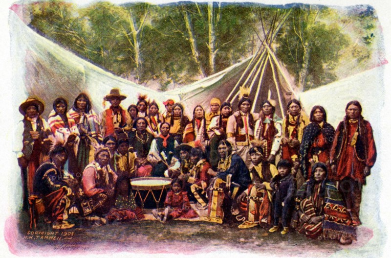 Postcard representing a group of Red Indians