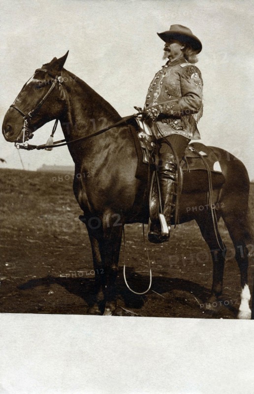 Photo card representing Buffalo Bill on horseback