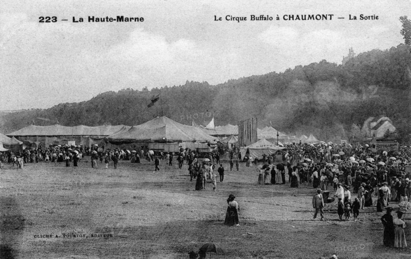 Buffalo Bill's Wild West, Buffalo circus in Chaumont in the Haute Marne