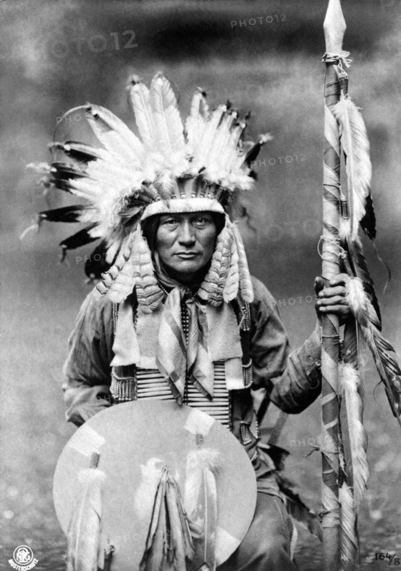 Carte photo représentant un indien
