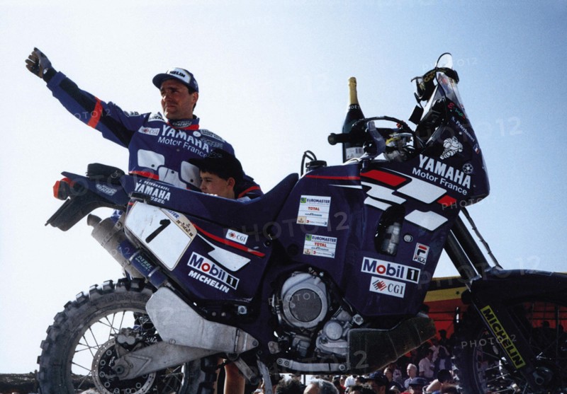 Stéphane Peterhansel and his Yamaha, winners of the Paris-Dakar 1998 race
