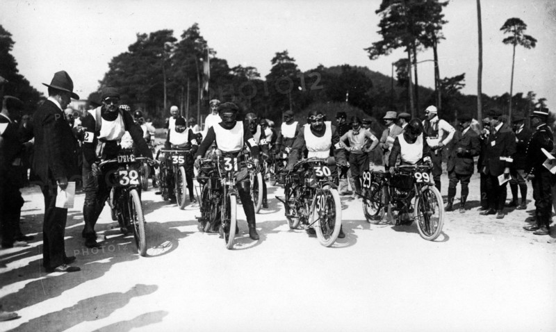 Motorcycle races, before WWII