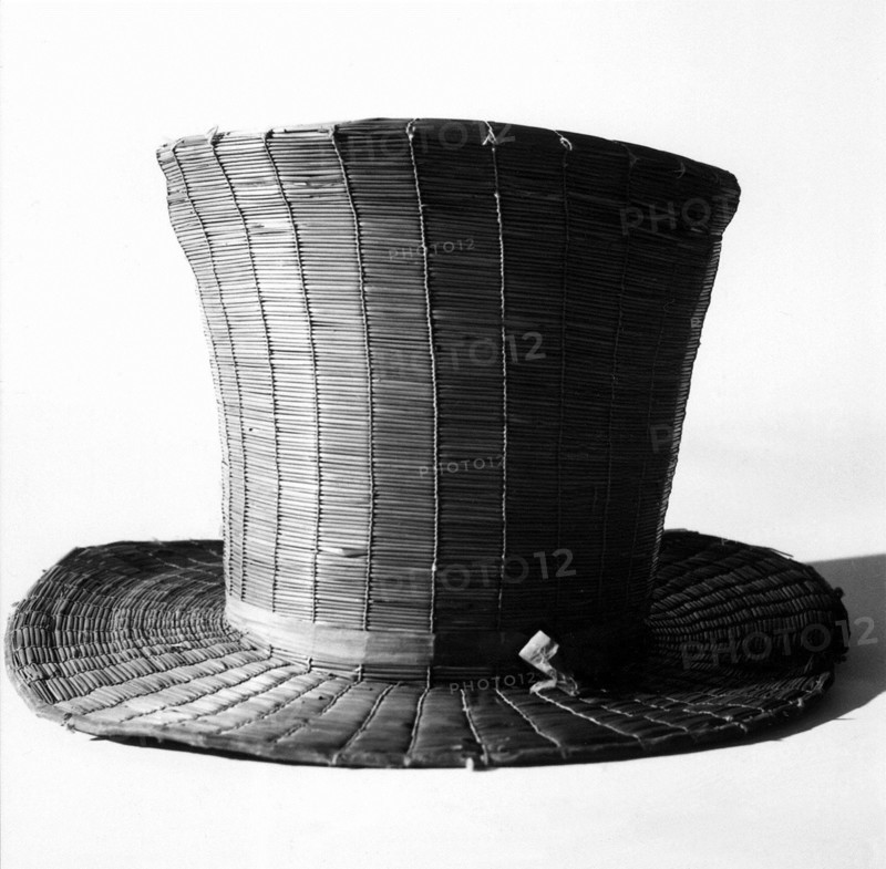 Straw top hat