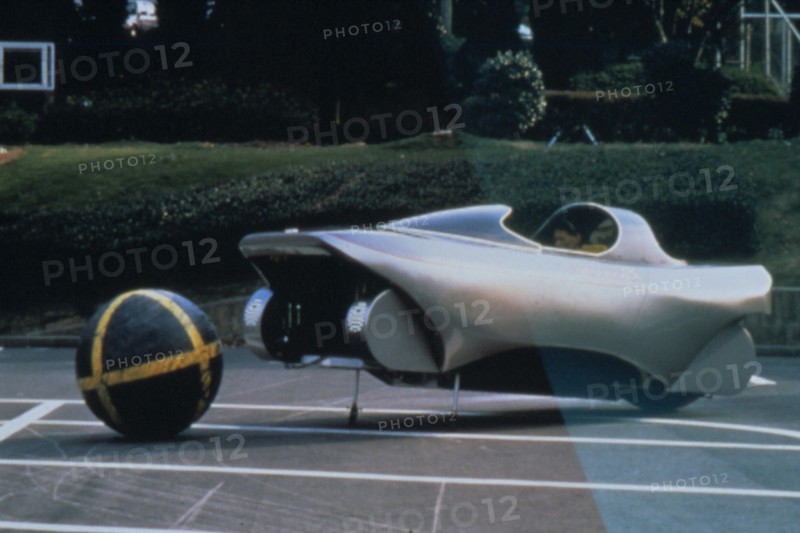 Car with a ball-wheel