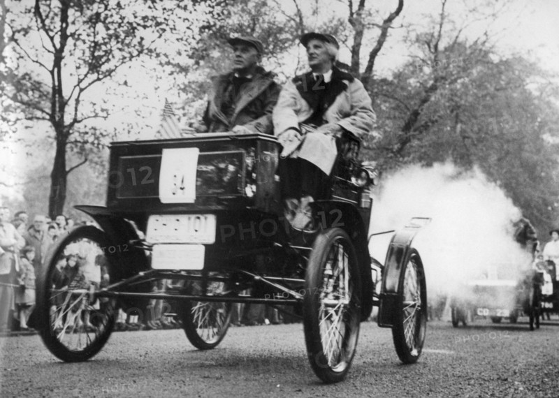 1899 locomobile during a race in 1959