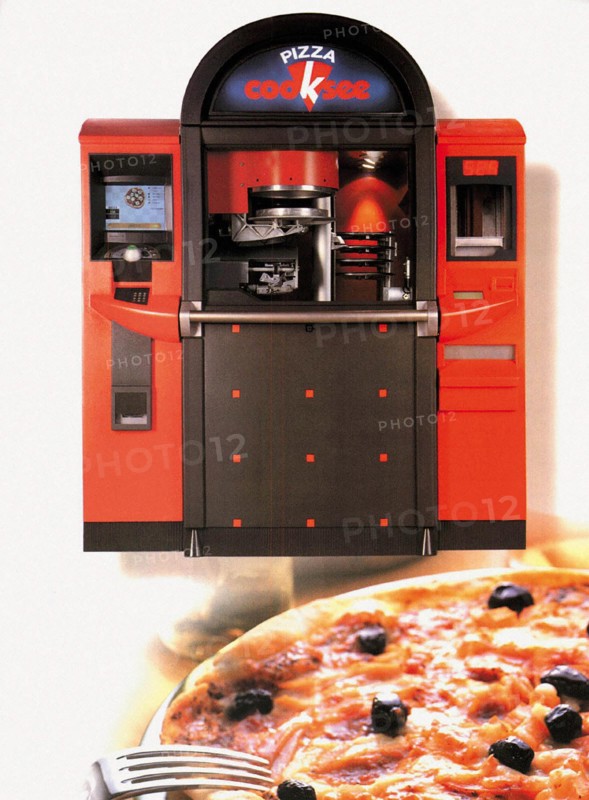 Pizza vending machine