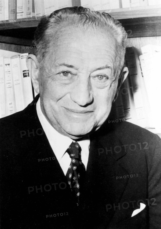 Portrait d'Eugène Schuller (en 1987), fondateur du groupe L'Oréal.