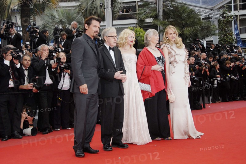 Equipe du film "You will Meet a Tall Dark Stranger"