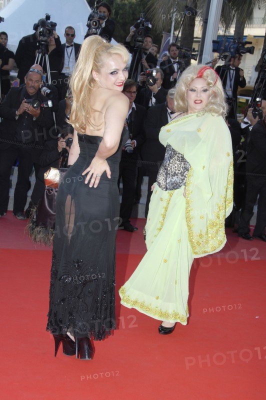 Deux actrices du film "Tournée"