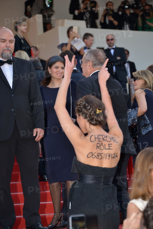 Montée des marches du film "The Beguiled", Festival de Cannes 2017