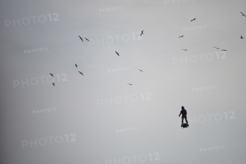 Homme en flyboard, Festival de Cannes 2018