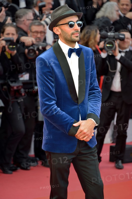 JR