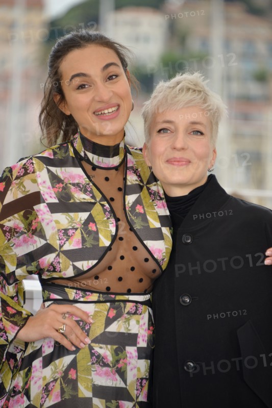 Camélia Jordana, Jeanne Added