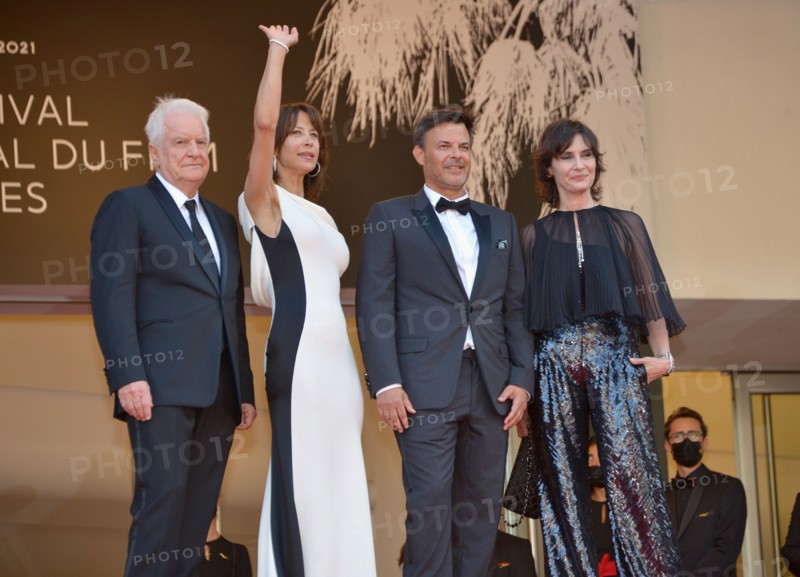 Arriving for the projection of the film 'Tout s'est bien passé'