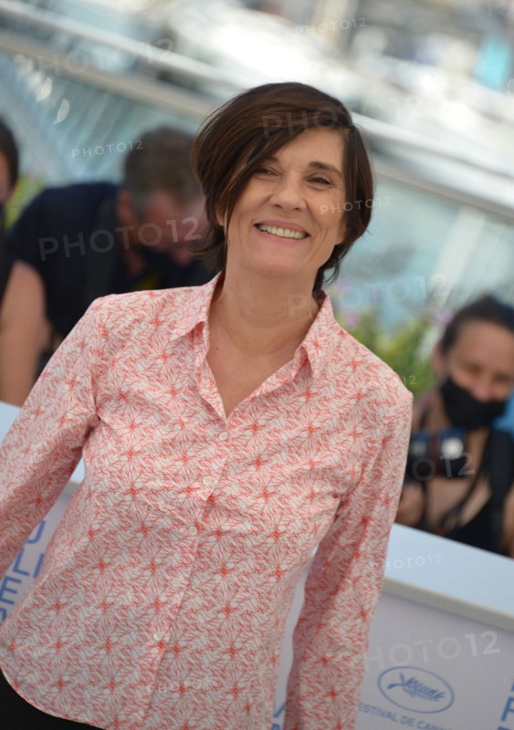 Photocall of the film 'La fracture', 2021 Cannes Film Festival