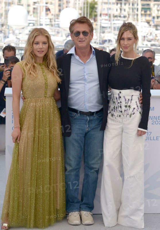 Photocall of the film 'Flag Day', 2021 Cannes Film Festival