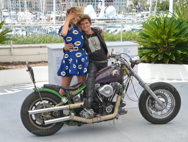 Photocall du film "Les Héroïques", Festival de Cannes 2021
