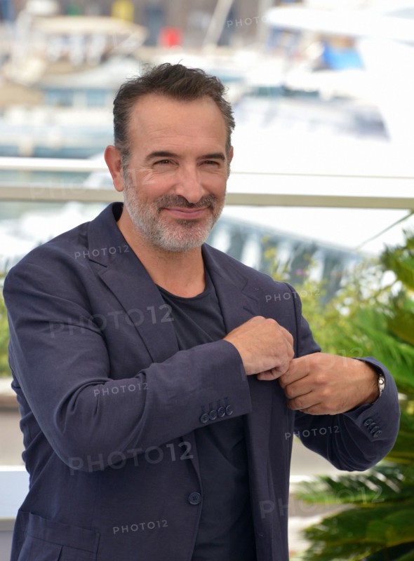 Photocall du film "OSS 117 : Alerte Rouge en Afrique Noire", Festival de Cannes 2021