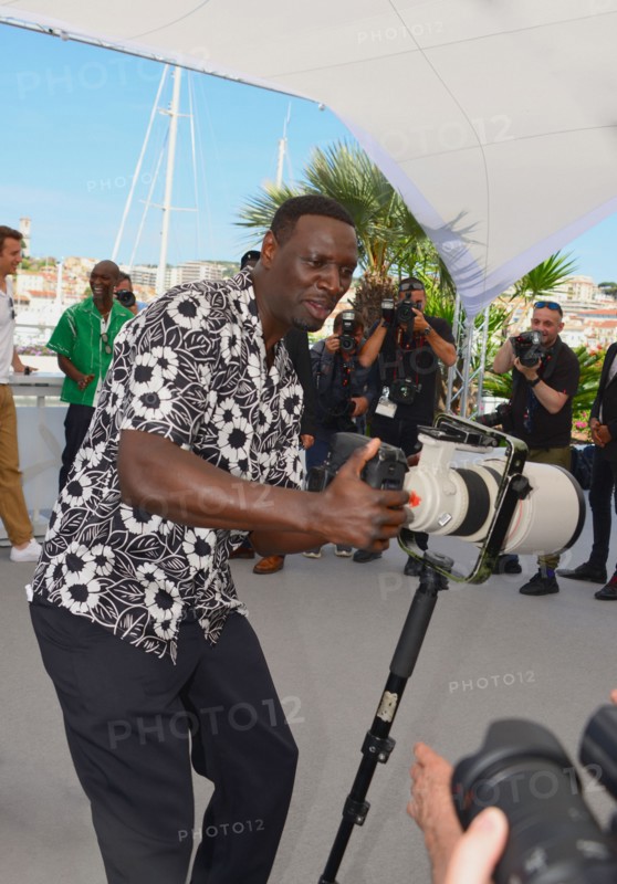 Photocall du film "Tirailleurs", Festival de Cannes 2022