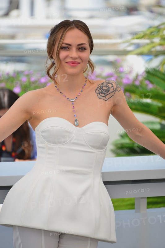 Photocall du film "R.M.N", Festival de Cannes 2022