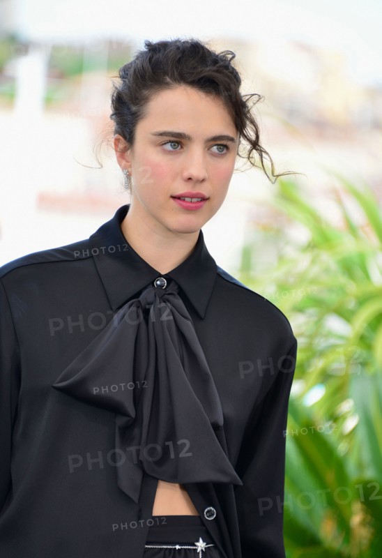Photocall du film "Des Etoiles à midi", Festival de Cannes 2022