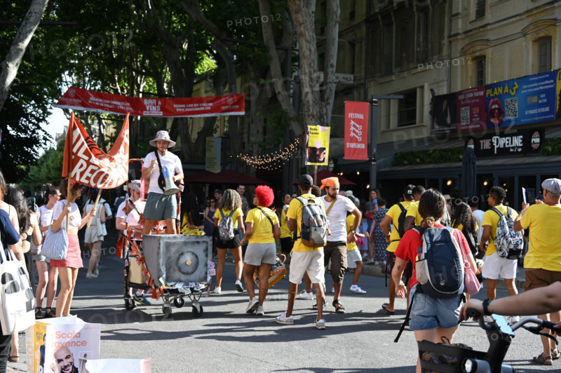 Ambiance dans les rues d'Avignon