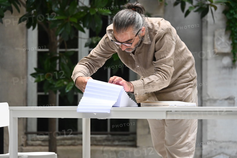 The Festival d'Avignon 'IN', 2025: "Chapitre quatre. Ennemi du peuple... rien de plus"