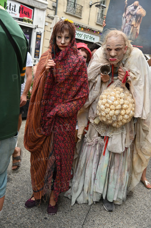 Theatrical atmosphere in the streets of Avignon