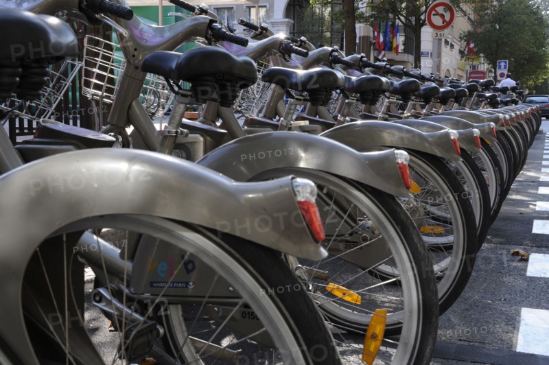 Station Velib' Saint-Maurice