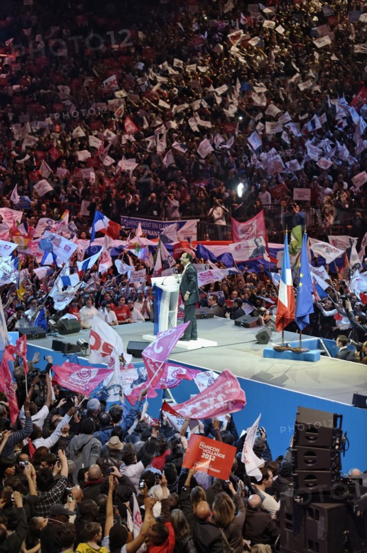Meeting de François Hollande au Palais Omnisports de Paris Bercy