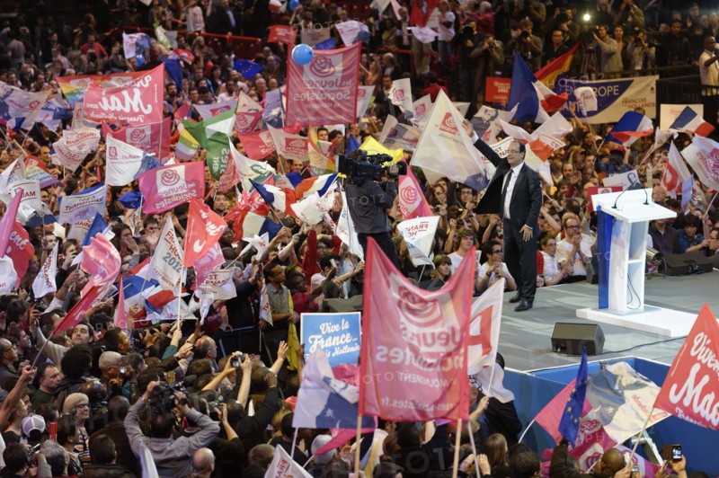 Meeting de François Hollande au Palais Omnisports de Paris Bercy