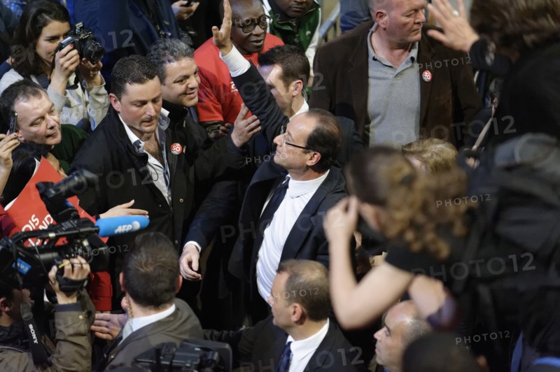 Meeting de François Hollande au Palais Omnisports de Paris Bercy