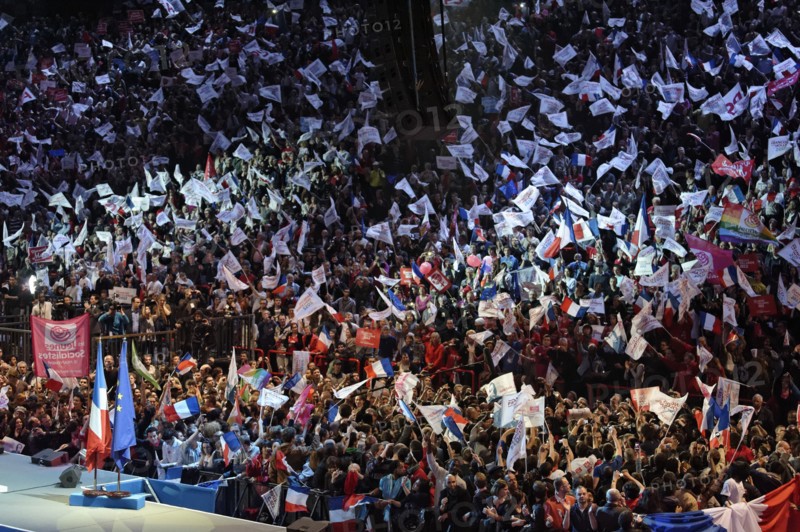 Meeting de François Hollande au Palais Omnisports de Paris Bercy