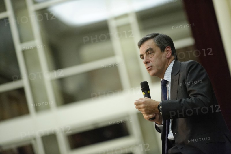 François Fillon candidat à  la présidence de l'UMP