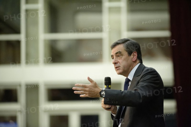 François Fillon candidat à  la présidence de l'UMP