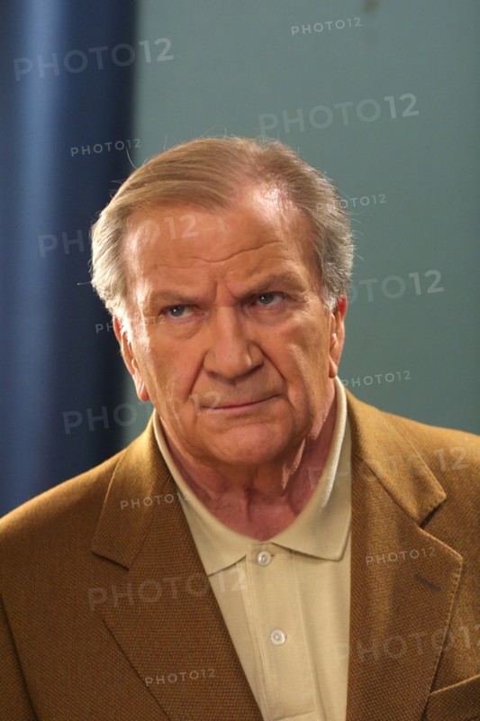 Pierre Mondy dans la série "Les Cordier, juge et flic"