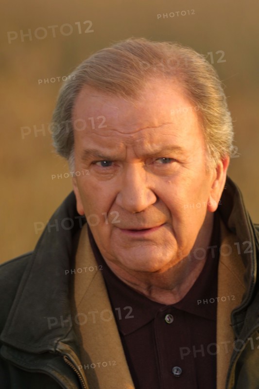 Pierre Mondy dans la série "Les Cordier, juge et flic"