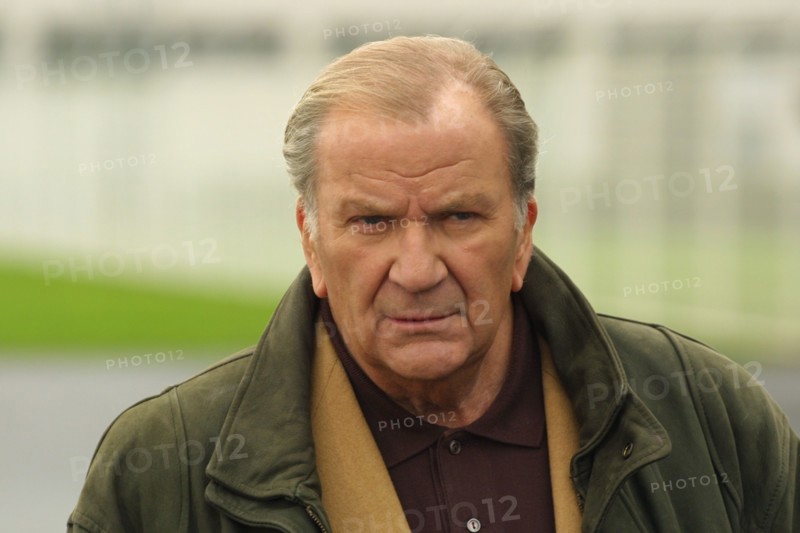 Pierre Mondy dans la série "Les Cordier, juge et flic"