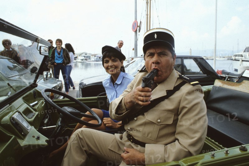 Le Gendarme et les gendarmettes