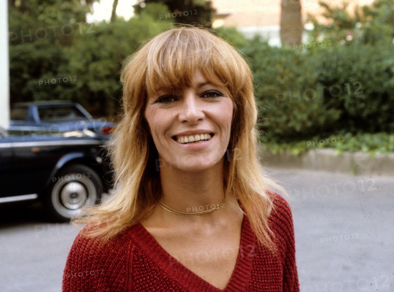 Nathalie Delon