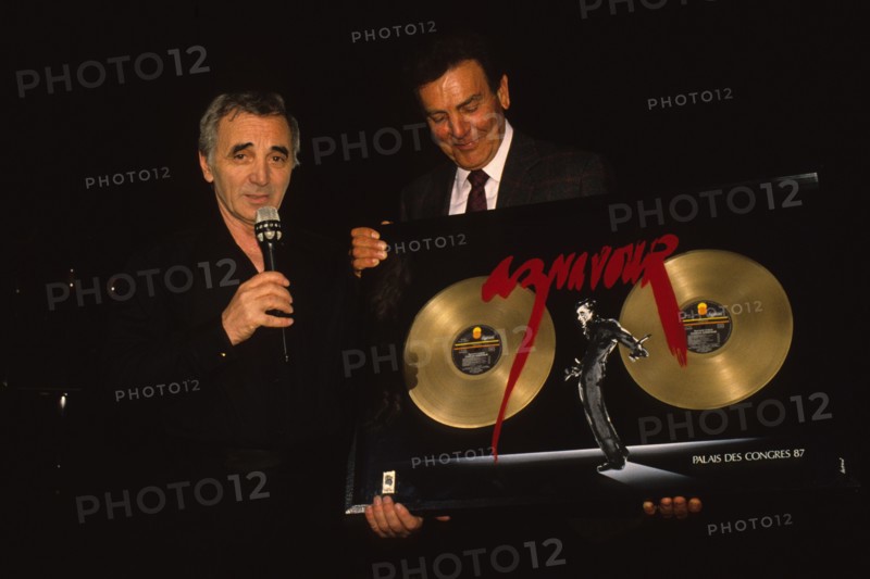 Charles Aznavour et Mike Connors