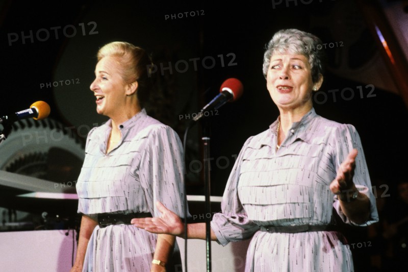 Les Soeurs Etienne (Louise et Odette)