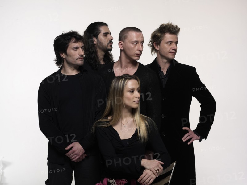 La troupe du spectacle musical "Graal"